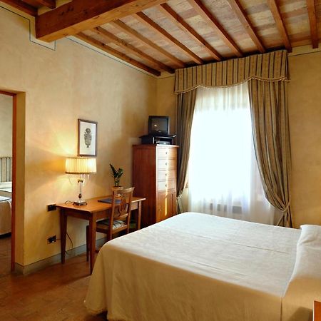 B&B Palazzo Al Torrione ซานจีมิญญาโน ภายนอก รูปภาพ
