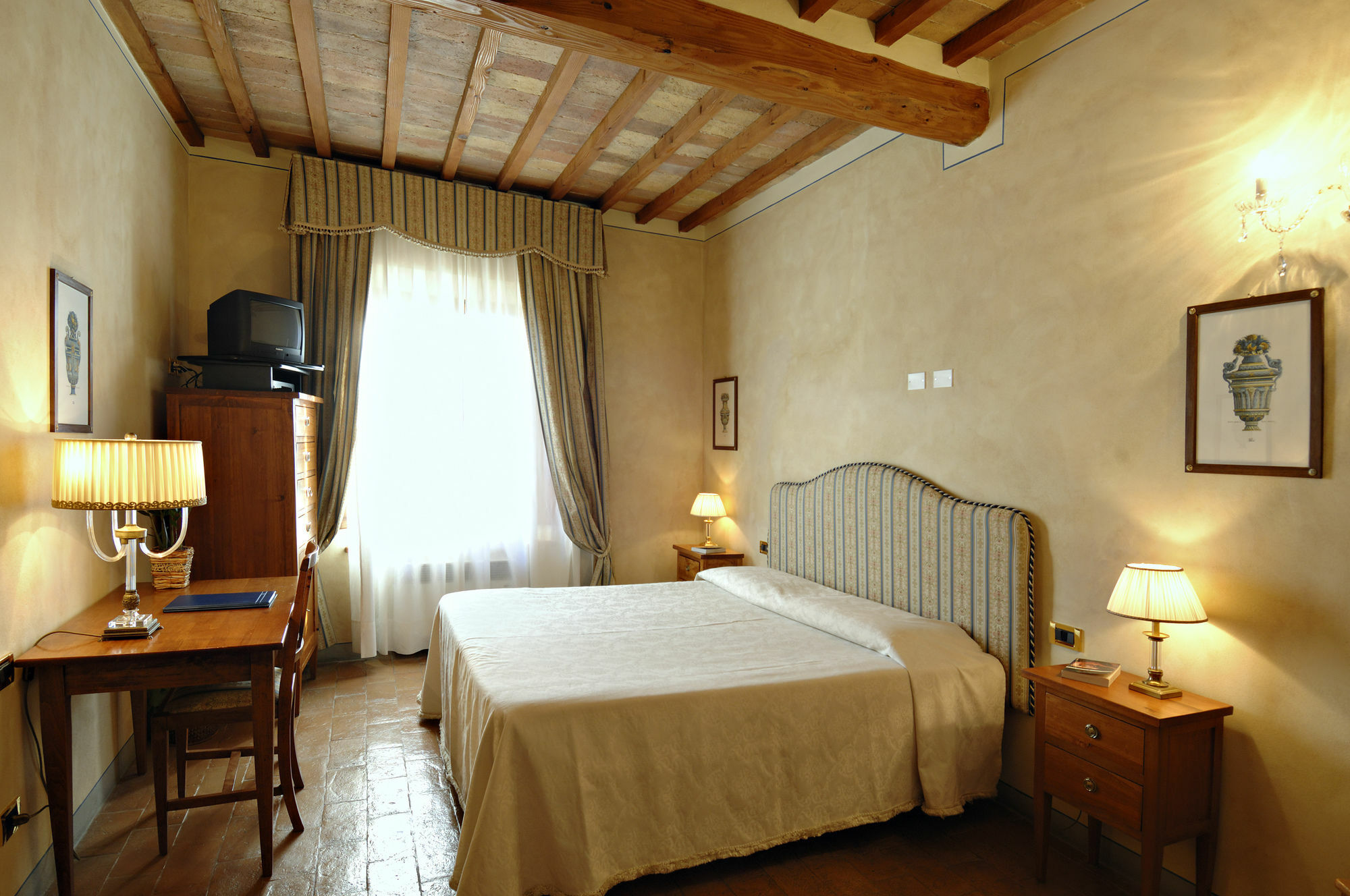 B&B Palazzo Al Torrione ซานจีมิญญาโน ภายนอก รูปภาพ