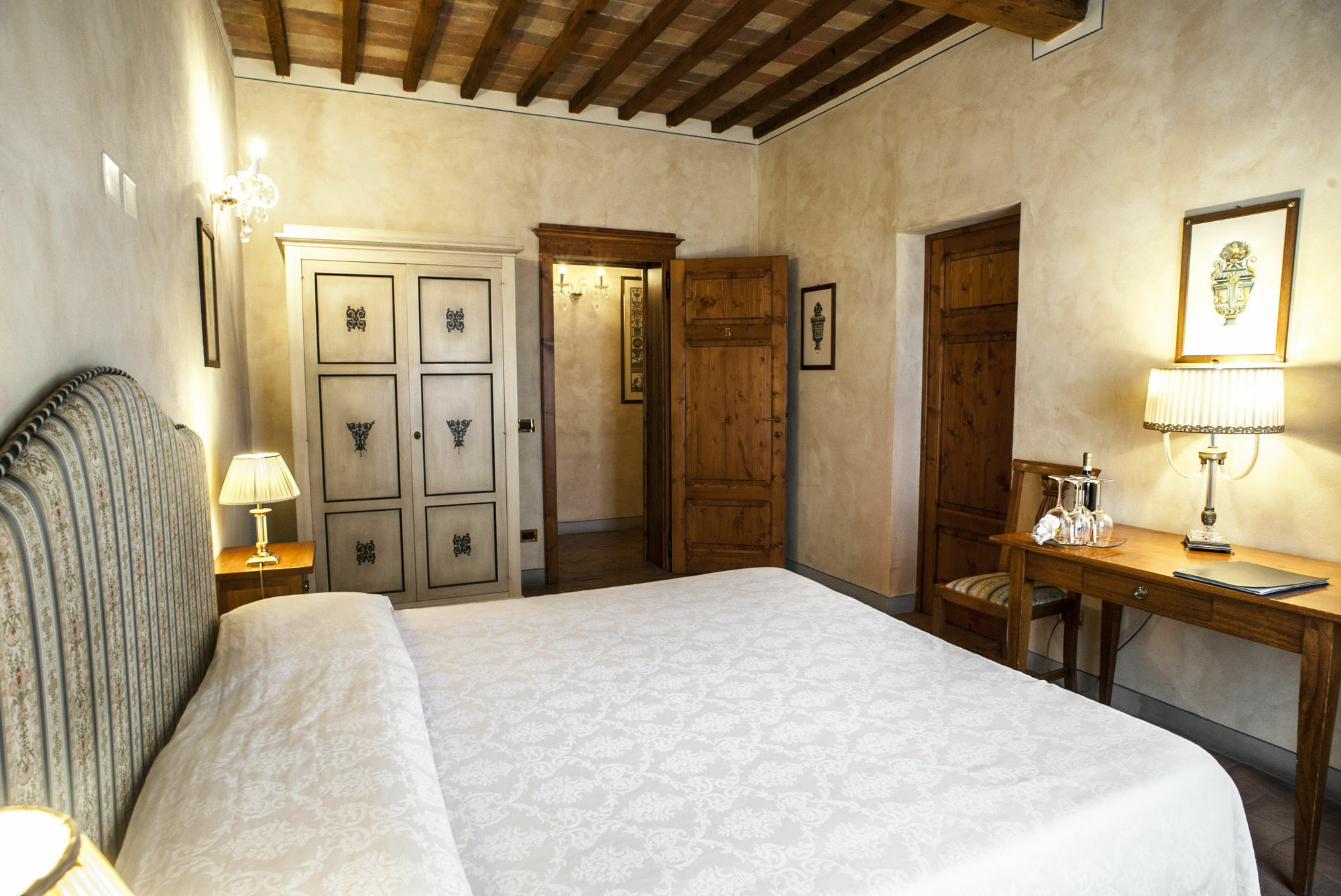 B&B Palazzo Al Torrione ซานจีมิญญาโน ภายนอก รูปภาพ